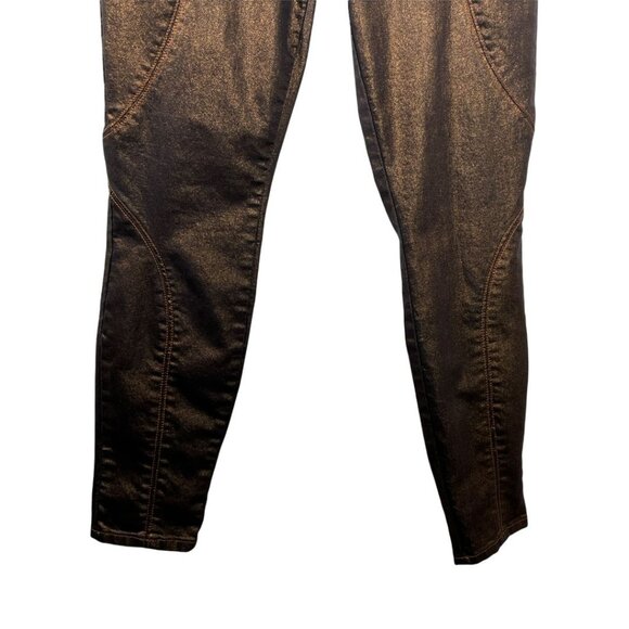 Bebe Metallic Moto Skinny Jeans Bronze Gold Stretch Denim Zipper Detail Size 30 - Picture 4 of 9